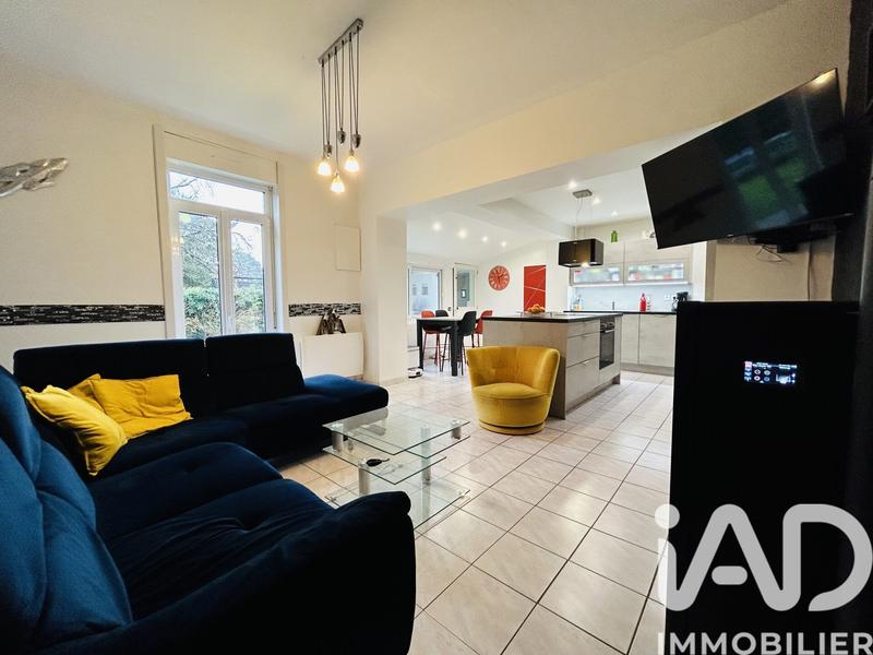 Maison - 98 m² - 4 pièces