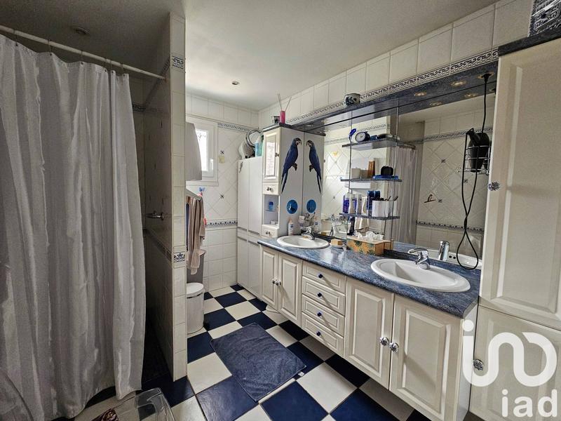 Maison - 140 m² - 7 pièces