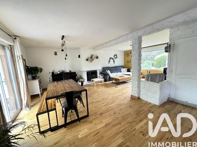Maison - 130 m² - 6 pièces