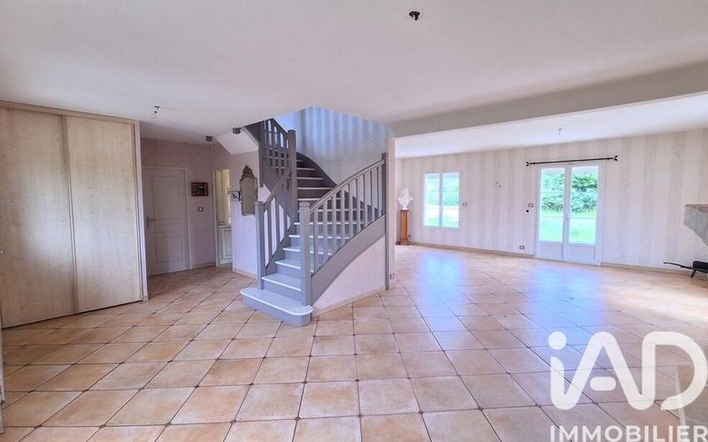 Maison - 161 m² - 6 pièces