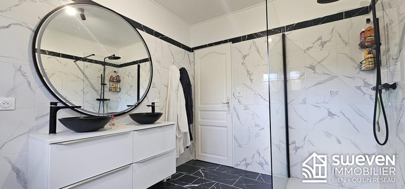 Maison traditionnelle - 97 m² - 4 pièces