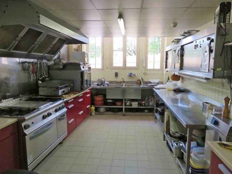 Château - 570 m² - 18 pièces