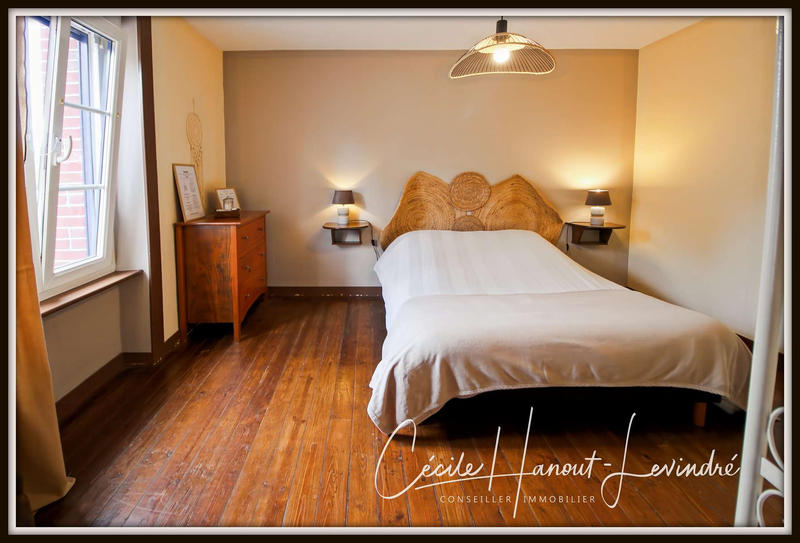 Maison - 430 m² - 18 pièces