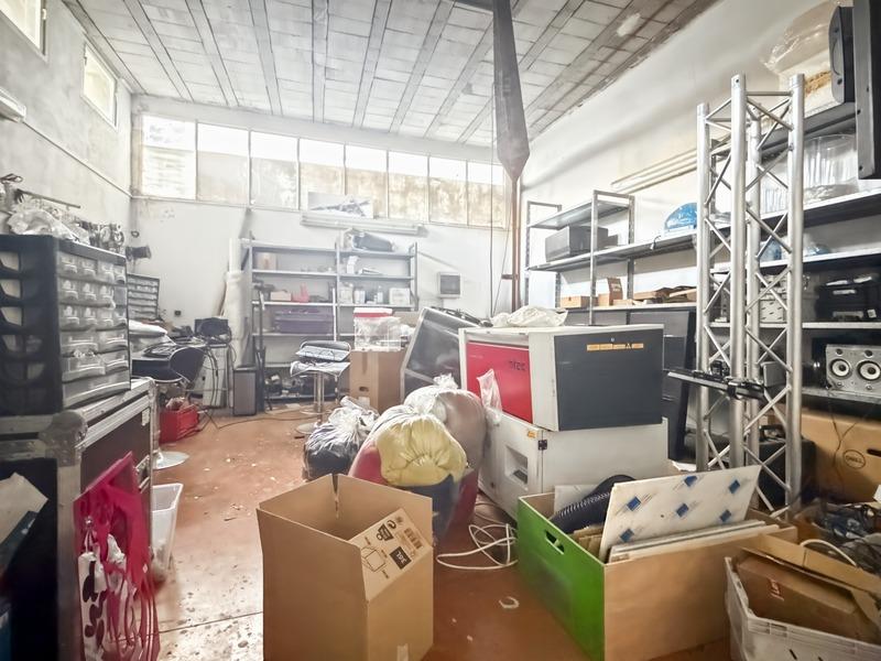 Local d'activité / Entrepôt - 362 m² - 3 pièces