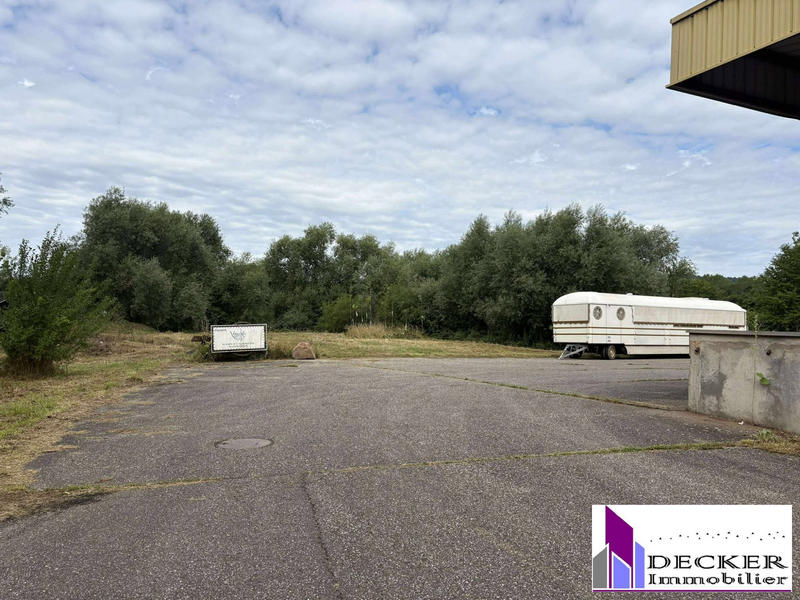 Local d'activités - 4 000 m²