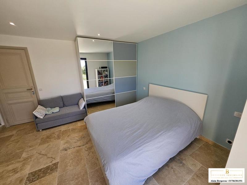 Maison - 185 m² - 5 pièces