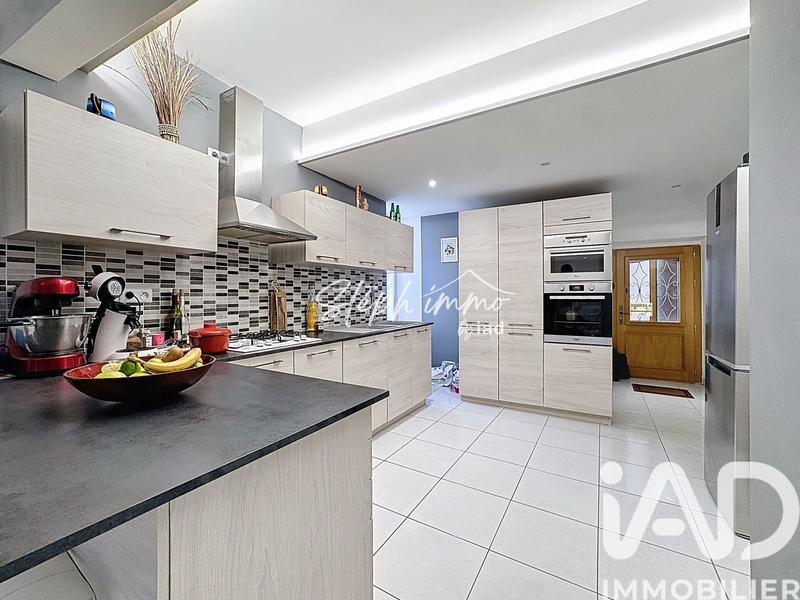 Maison - 120 m² - 4 pièces