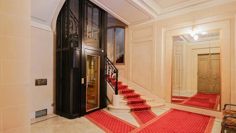 Appartement - 288 m² - 7 pièces