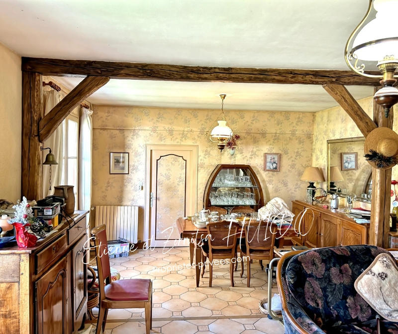 Maison - 168 m² - 8 pièces