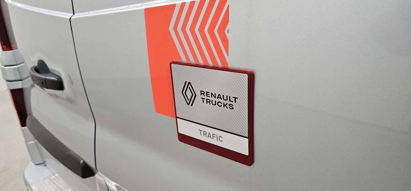 Renault Trafic Fourgon L1h1 Blue Dci 170 Auto Red Edition Exclusive