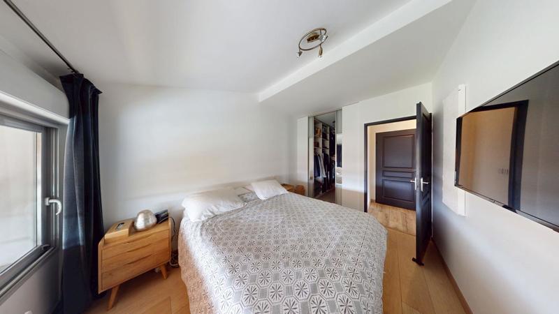 Penthouse - 83 m² - 3 pièces