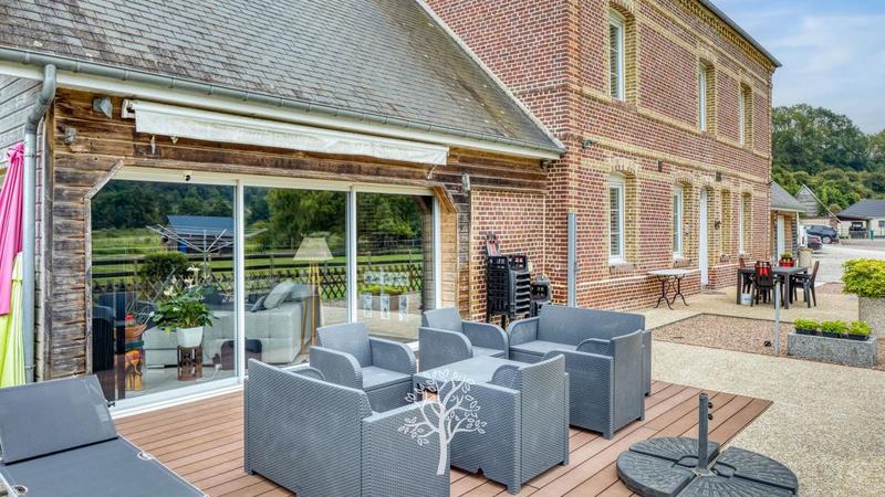 Maison bourgeoise - 212 m² - 8 pièces