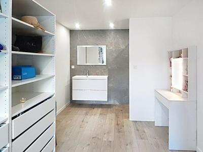 Maison - 161 m² - 7 pièces