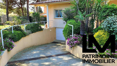 Villa - 258 m² - 7 pièces