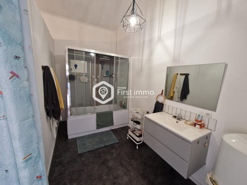 Appartement - 256 m² - 8 pièces