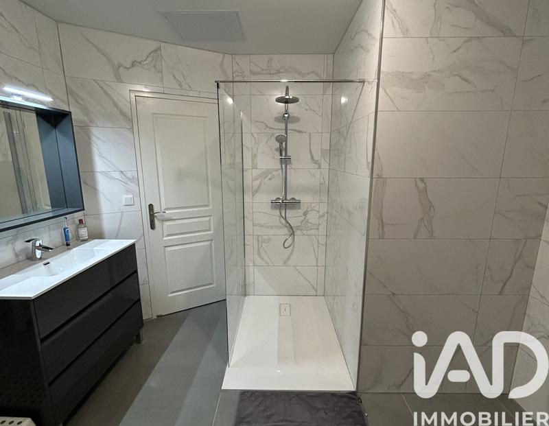 Maison - 178 m² - 8 pièces