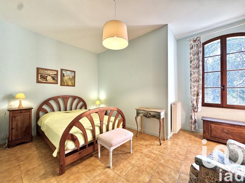 Maison - 400 m² - 10 pièces