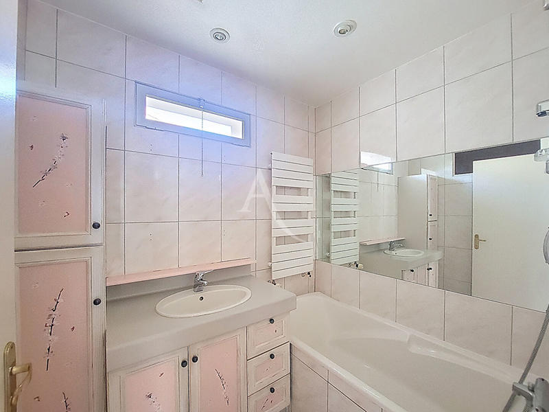 Maison - 128 m² - 6 pièces