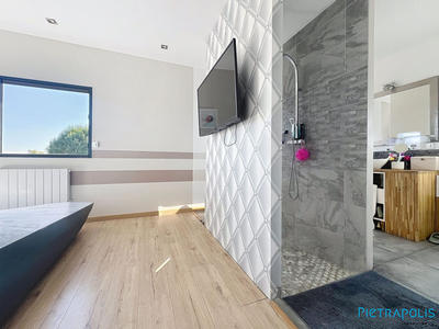 Maison traditionnelle - 105 m² - 4 pièces