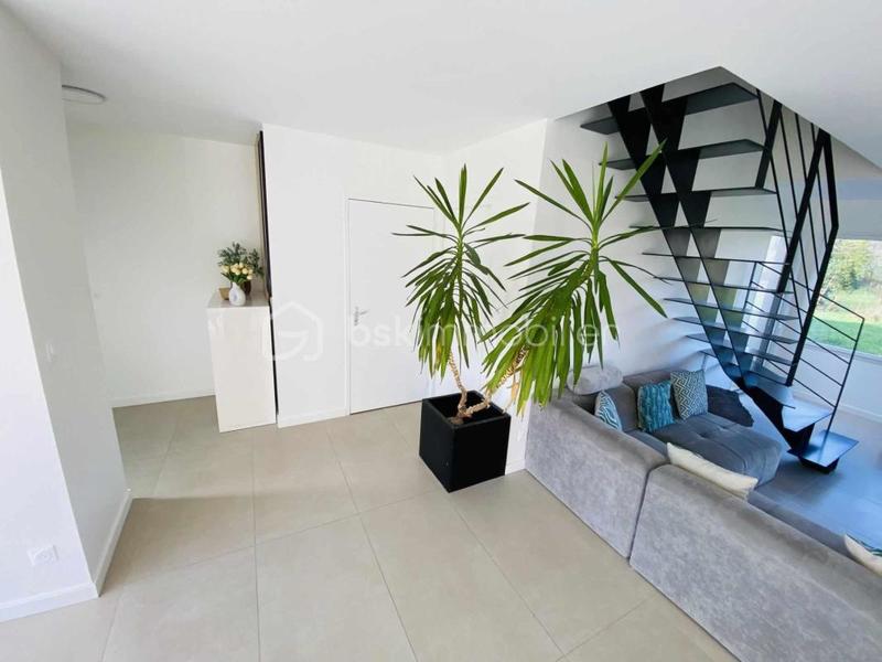 Maison traditionnelle - 137 m² - 5 pièces