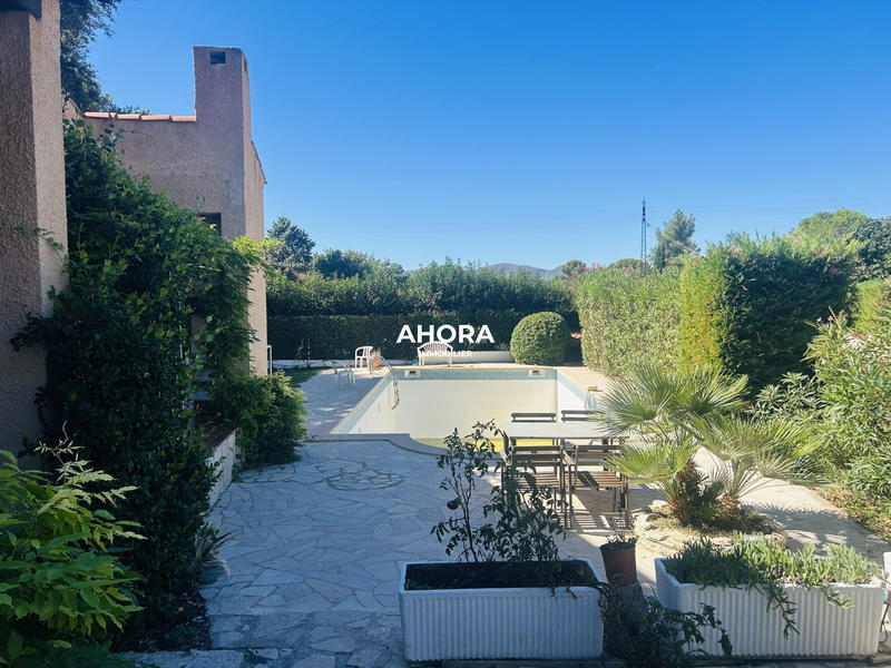 Villa - 178 m² - 5 pièces