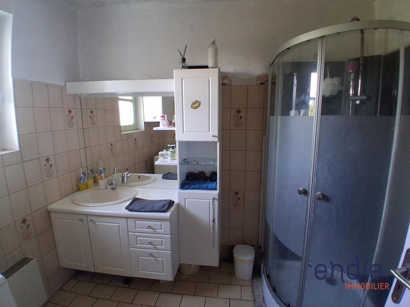 Maison - 162 m² - 9 pièces