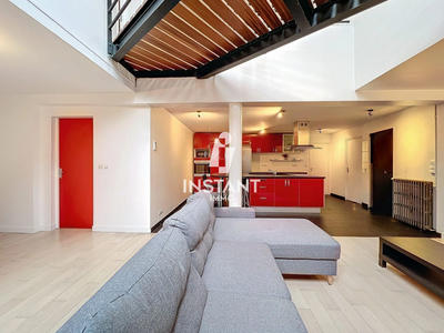 Loft - 135 m² - 4 pièces