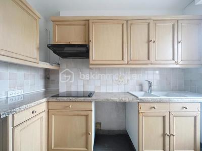 Appartement - 70 m² - 4 pièces