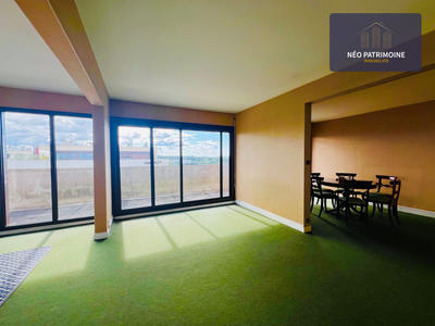 Appartement - 140 m² - 6 pièces