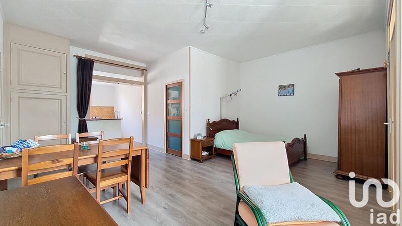 Maison - 185 m² - 7 pièces