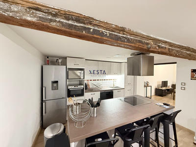 Appartement - 77 m² - 2 pièces