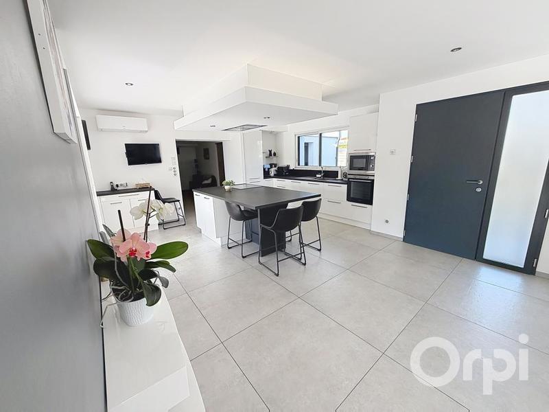 Maison de ville - 210 m² - 7 pièces