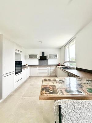 Maison - 164 m² - 6 pièces