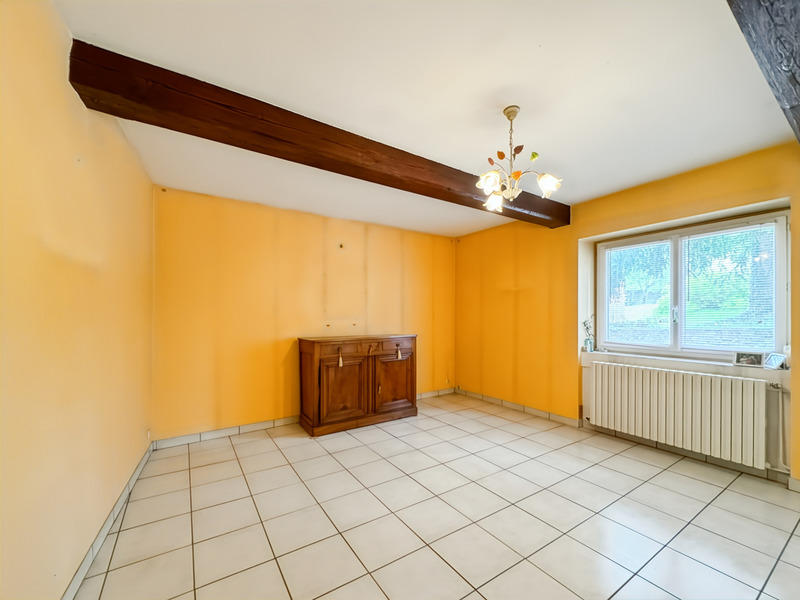 Maison - 185 m² - 7 pièces
