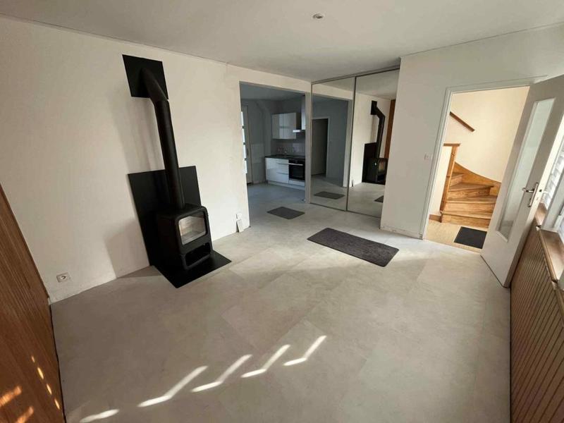 Maison traditionnelle - 70 m² - 4 pièces