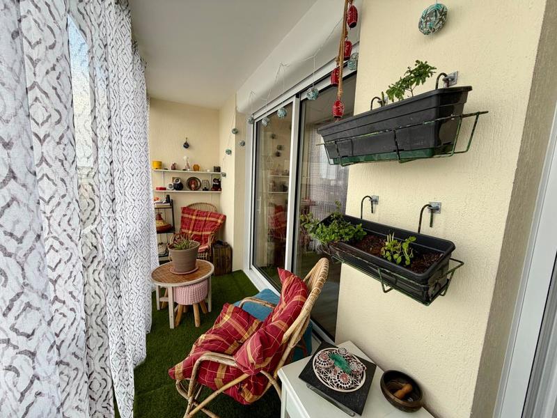 Appartement - 90 m² - 4 pièces