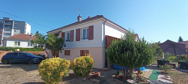 Maison - 85 m² - 4 pièces