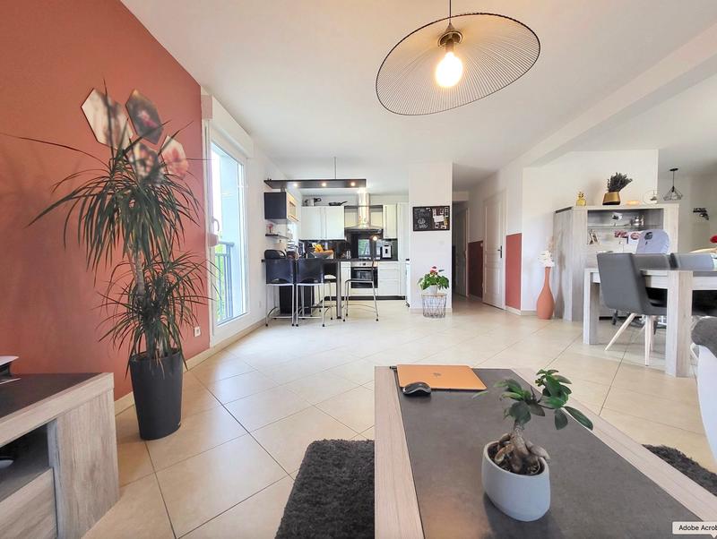 Appartement - 85 m² - 3 pièces