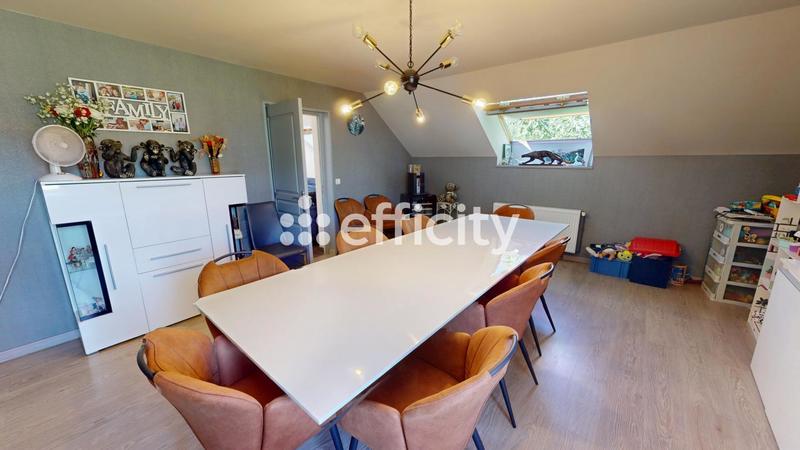 Maison - 200 m² - 7 pièces