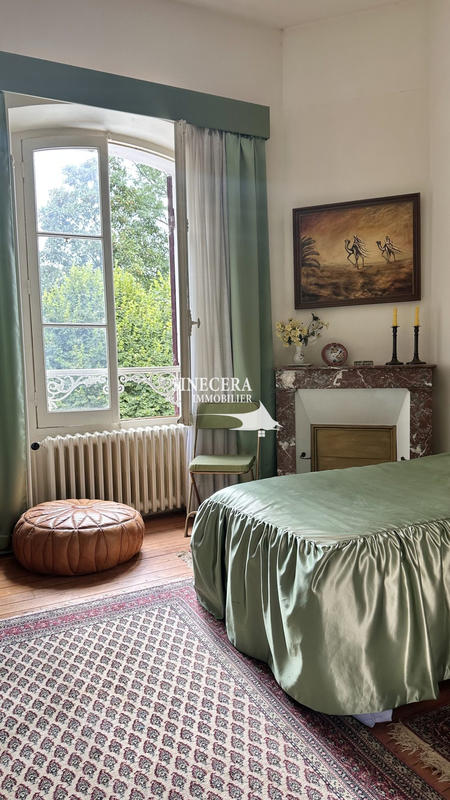 Maison - 140 m² - 9 pièces