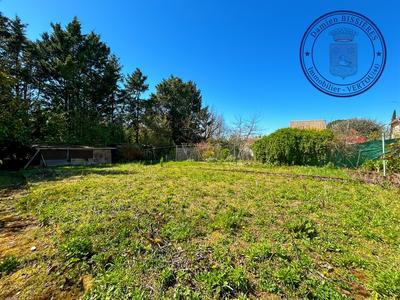 Terrain constructible - 786 m²