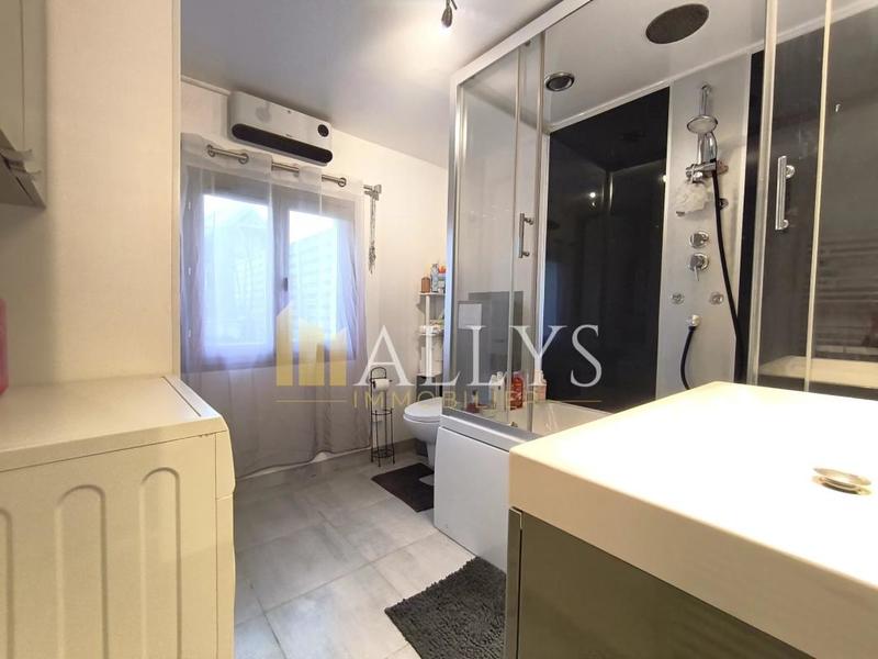 Maison de village - 93 m² - 3 pièces