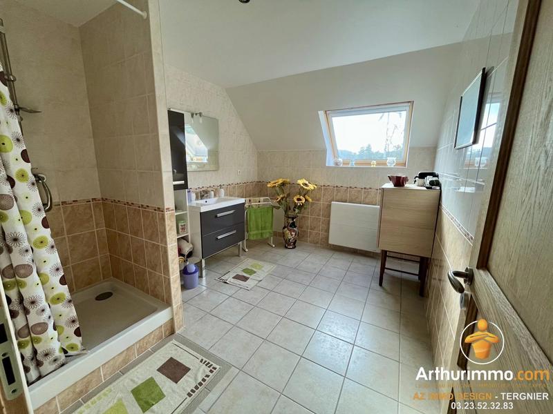 Maison - 250 m² - 11 pièces