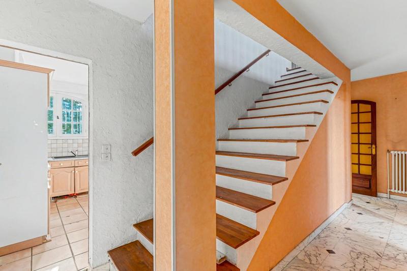 Maison - 185 m² - 7 pièces