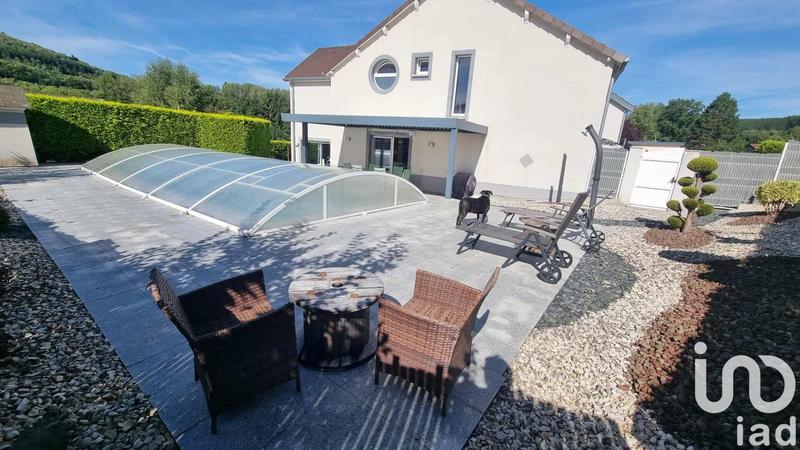 Maison - 238 m² - 6 pièces