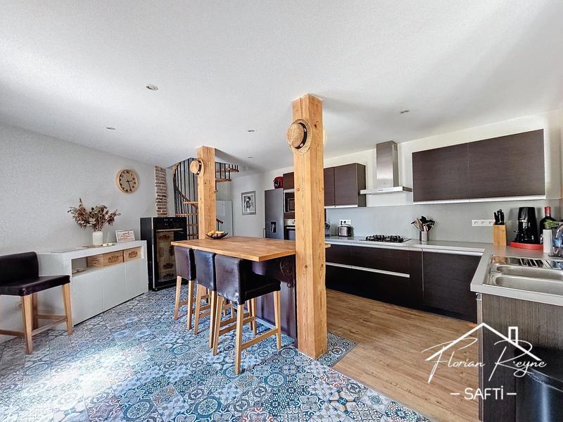 Maison - 122 m² - 5 pièces