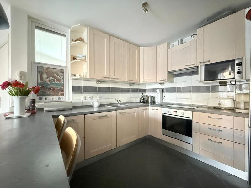 Appartement - 95 m² - 5 pièces