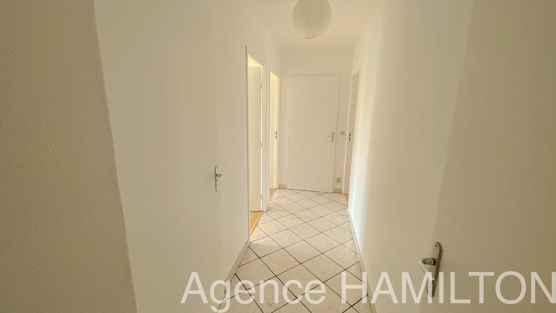 Appartement - 79 m² - 4 pièces