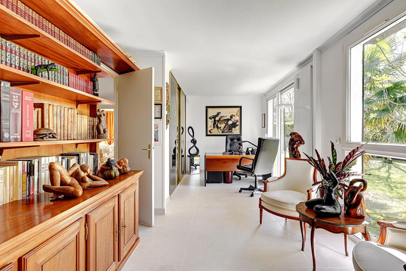 Maison - 214 m² - 7 pièces