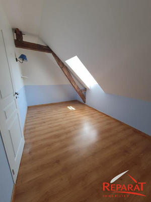 Maison - 180 m² - 7 pièces